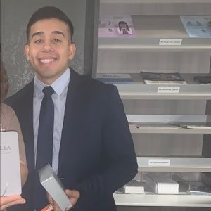 Meet your Posher, Jose